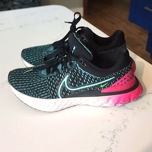 Womens Nike React Infinity 3 Running Shoe